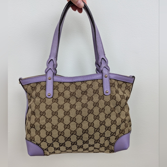 Gucci monogram hand bag with purple trim and pouch - Picture 3 of 17